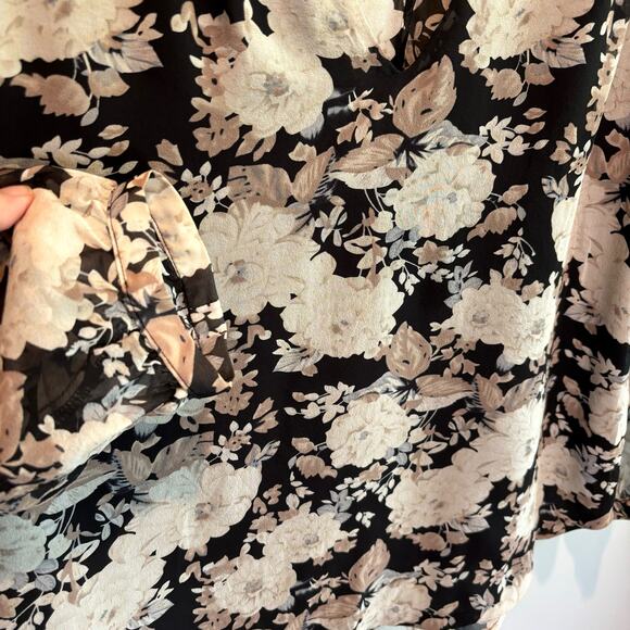 Myne by Ashley Ann Antique Floral Silk Blouse - size 2 - Picture 3 of 7